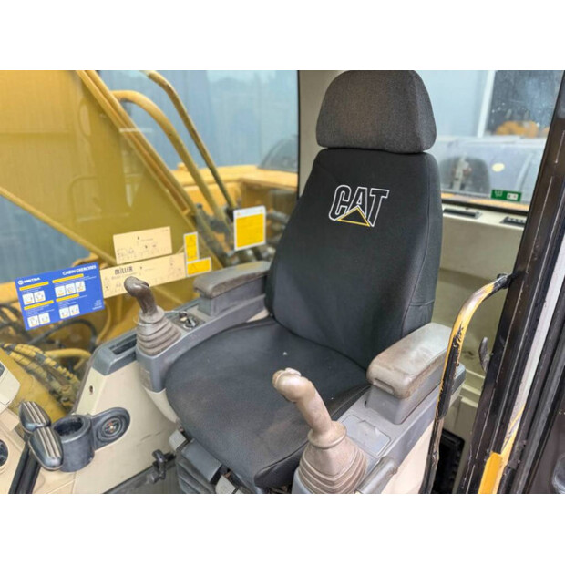 2004 Caterpillar 320CL-47321222