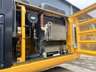 2015-caterpillar-320el-1455346-47321255