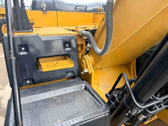 2015-caterpillar-320el-1455346-47321258