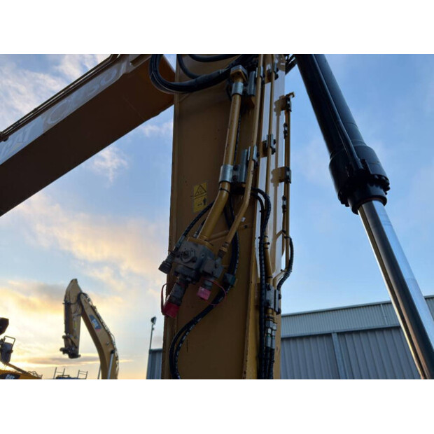 2019 Caterpillar 323 07B | 70% good U/C-47321408