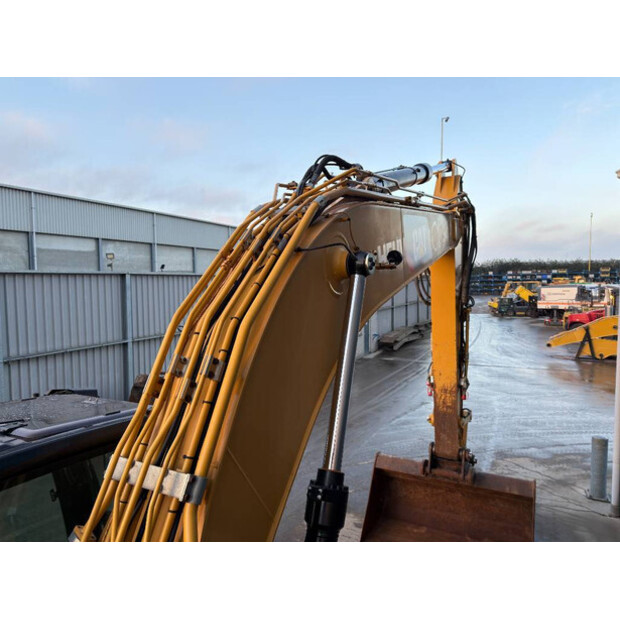 2019 Caterpillar 323 07B | 70% good U/C-47321417