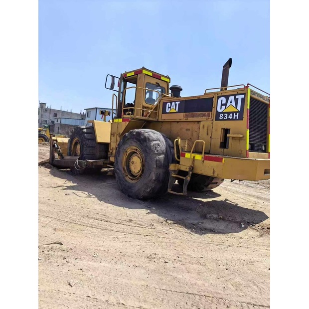 2016 Caterpillar 834H-47321646