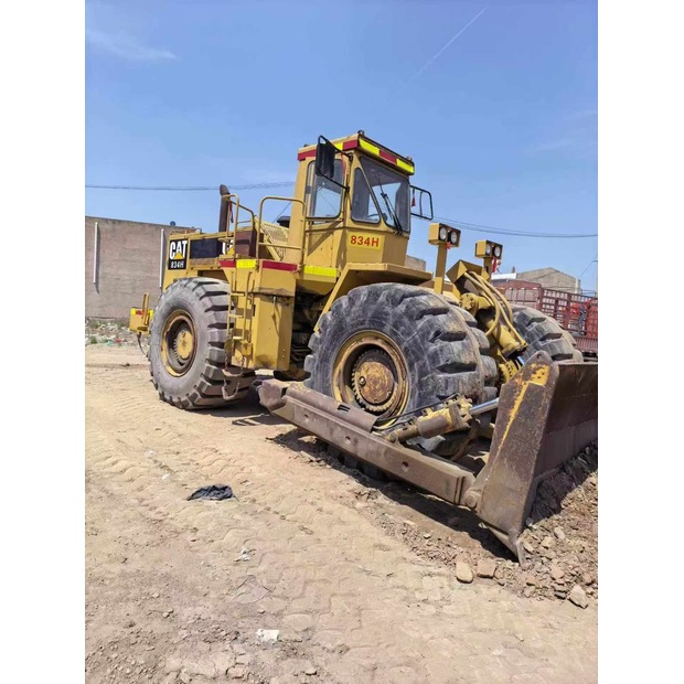 2016 Caterpillar 834H-47321647
