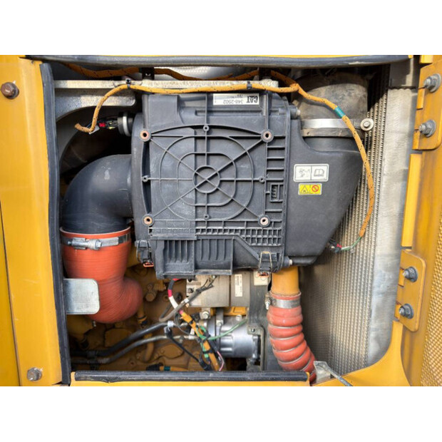 2016 Caterpillar 963K-47321934