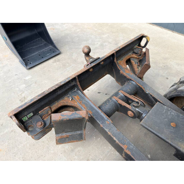 2021 Caterpillar 301.8-47322183