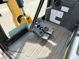 2021-caterpillar-301-8-1455369-47322194
