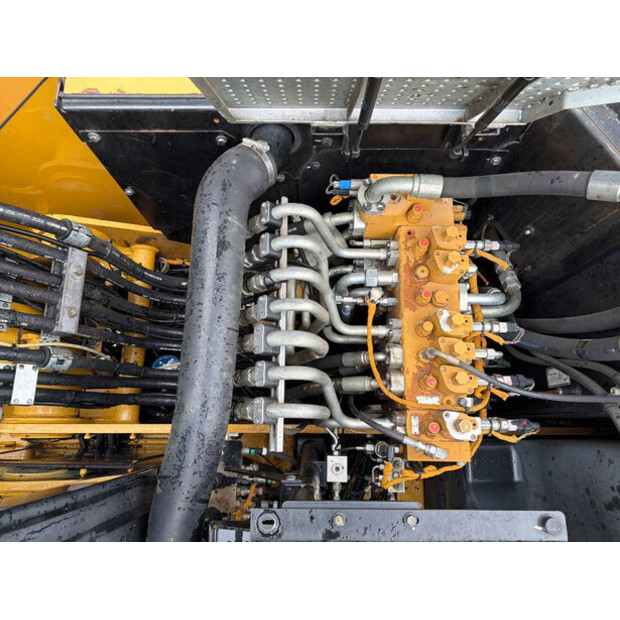 2015 Caterpillar M318F-47323191