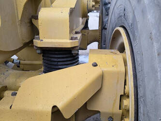 2014-caterpillar-735b-1449976-47325869