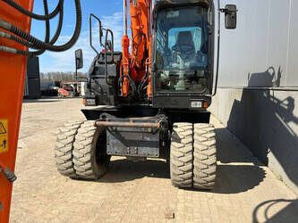 2015-hitachi-zx140w-5b-1455438-47326343
