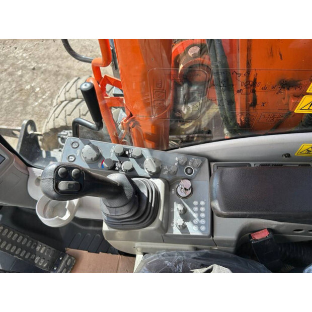 2015 Hitachi ZX140W-5B-47326349