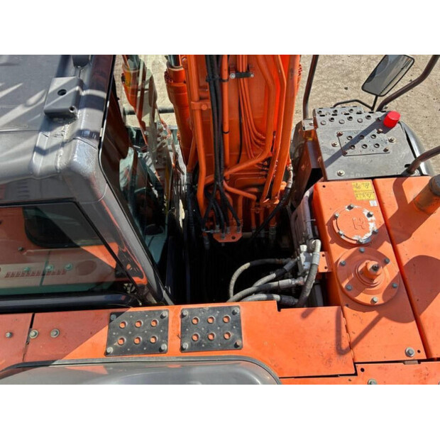2015 Hitachi ZX140W-5B-47326367