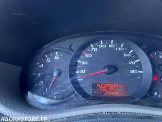 2010-renault-master-1455469-47339359