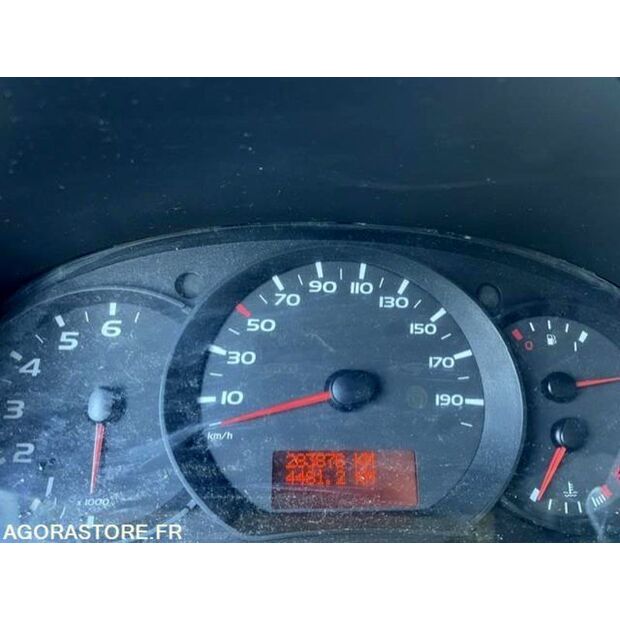 2010 Renault Master-47339362
