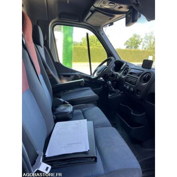 2010 Renault Master-47339363