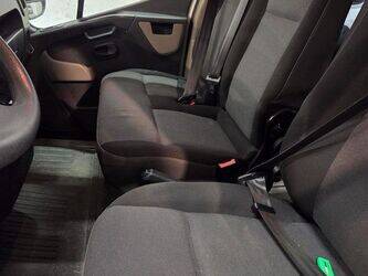 2016-renault-master-1455473-47339528