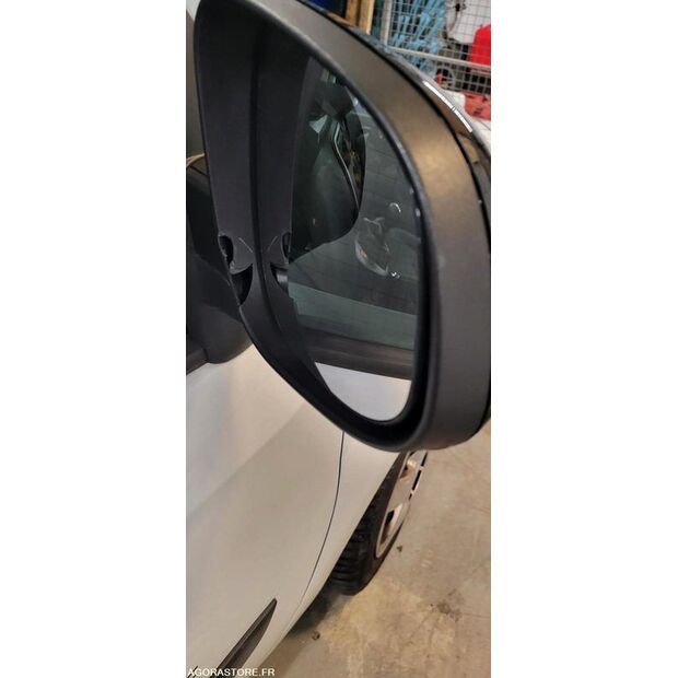 2016 رينو Kangoo-47339561
