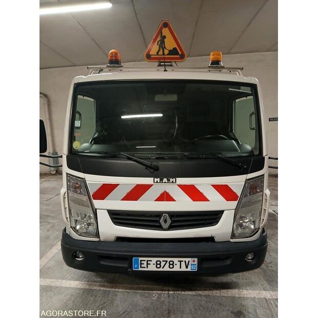 2016 Renault Maxity-47339596