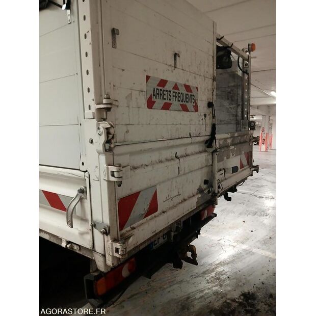 2016 Renault Maxity-47339598