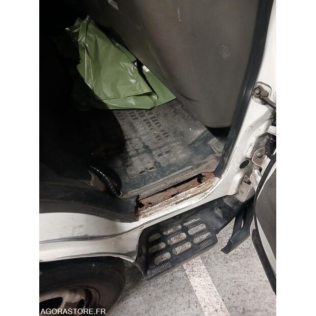 2016 Renault Maxity-47339601