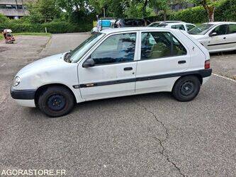Image de VOITURES 2001 Citroen Saxo