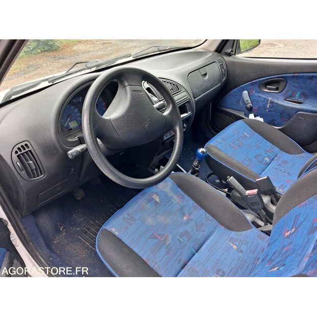 2001 Citroen Saxo-47340103