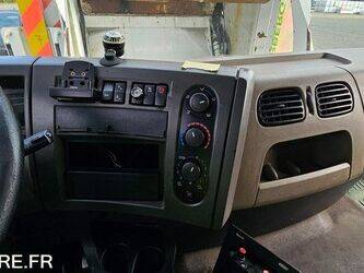 2011-renault-premium-1455503-47340229