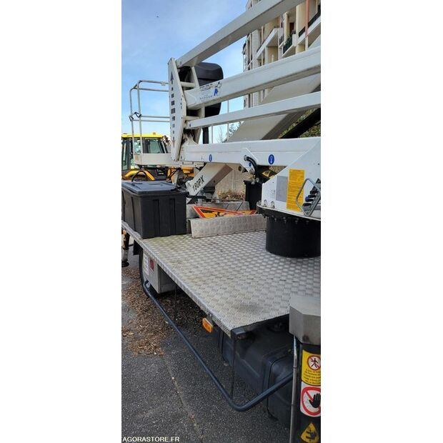 2012 NISSAN Cabstar-47340310