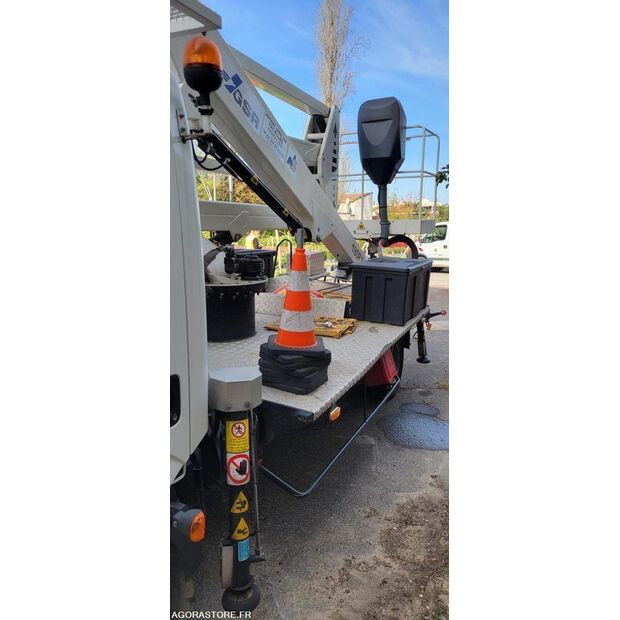 2012 NISSAN Cabstar-47340312