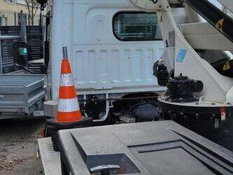 2012-nissan-cabstar-1455507-47340316