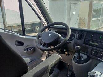 2010-renault-master-1455511-47340396