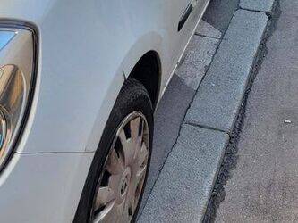 2006-renault-clio-1455515-47340466