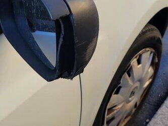 2006-renault-clio-1455515-47340477
