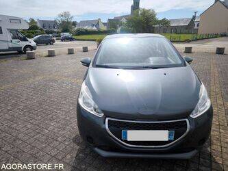 Image for CARS 2014 Peugeot 208 for Sale in France