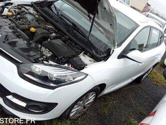 2014-renault-megane-1455536-47340908