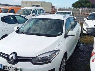 2014-renault-megane-1455536-47340922