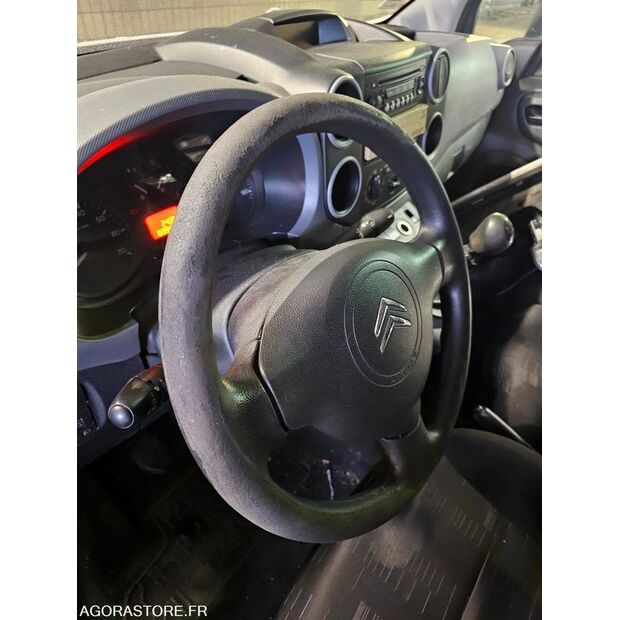 2011 سيتروين BERLINGO-47341017