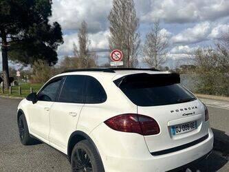 2011-porsche-cayenne-1455544-47341100