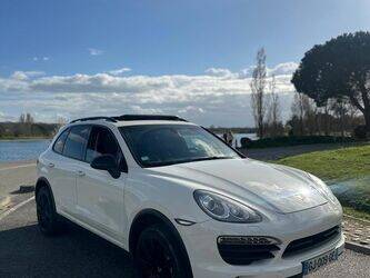 2011-porsche-cayenne-1455544-47341101