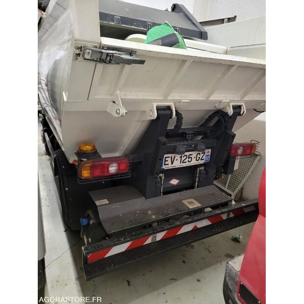 2018 Mitsubishi Fuso CANTER-47341225