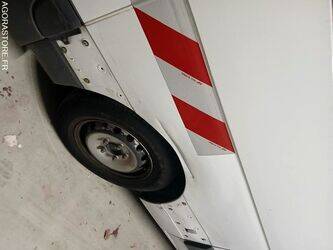 2011-renault-master-1455552-47341249