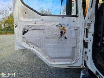 2017-renault-d-wide-1455556-47341355