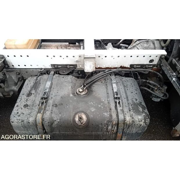 2011 Renault Maxity-47341374