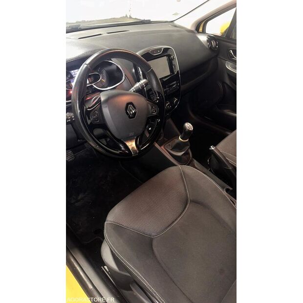 2013 Renault Clio-47341820