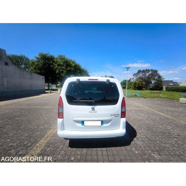 2017 Peugeot PARTNER-47341826