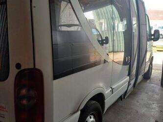 2010-renault-master-1455588-47341930