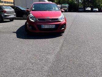 Image for CARS 2016 KIA RIO for Sale in France