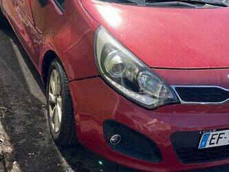 2016-kia-rio-47342011
