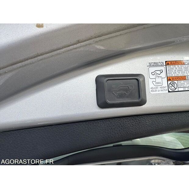 2020 تويوتا RAV4-47342152