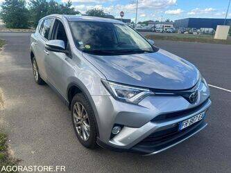 2020-toyota-rav4-1455608-47342155