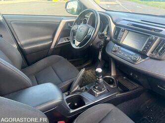2020-toyota-rav4-1455608-47342158